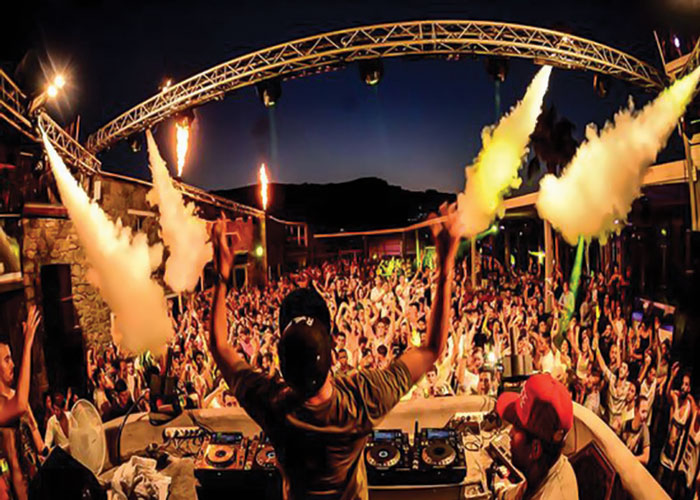 paradise-beach-club-mykonos